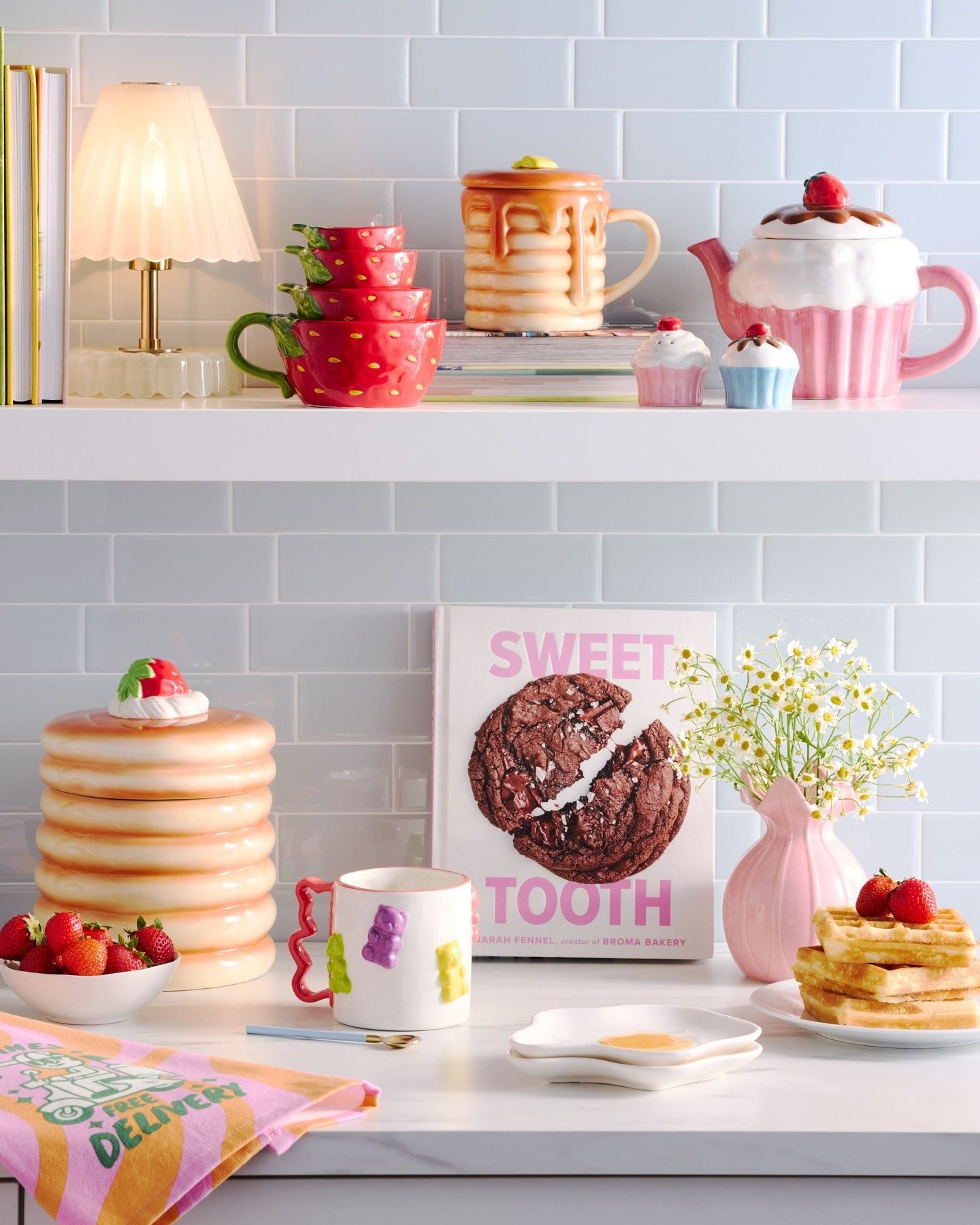 Stack of Pancakes Hand Painted Figural Ceramic Mug with Lid