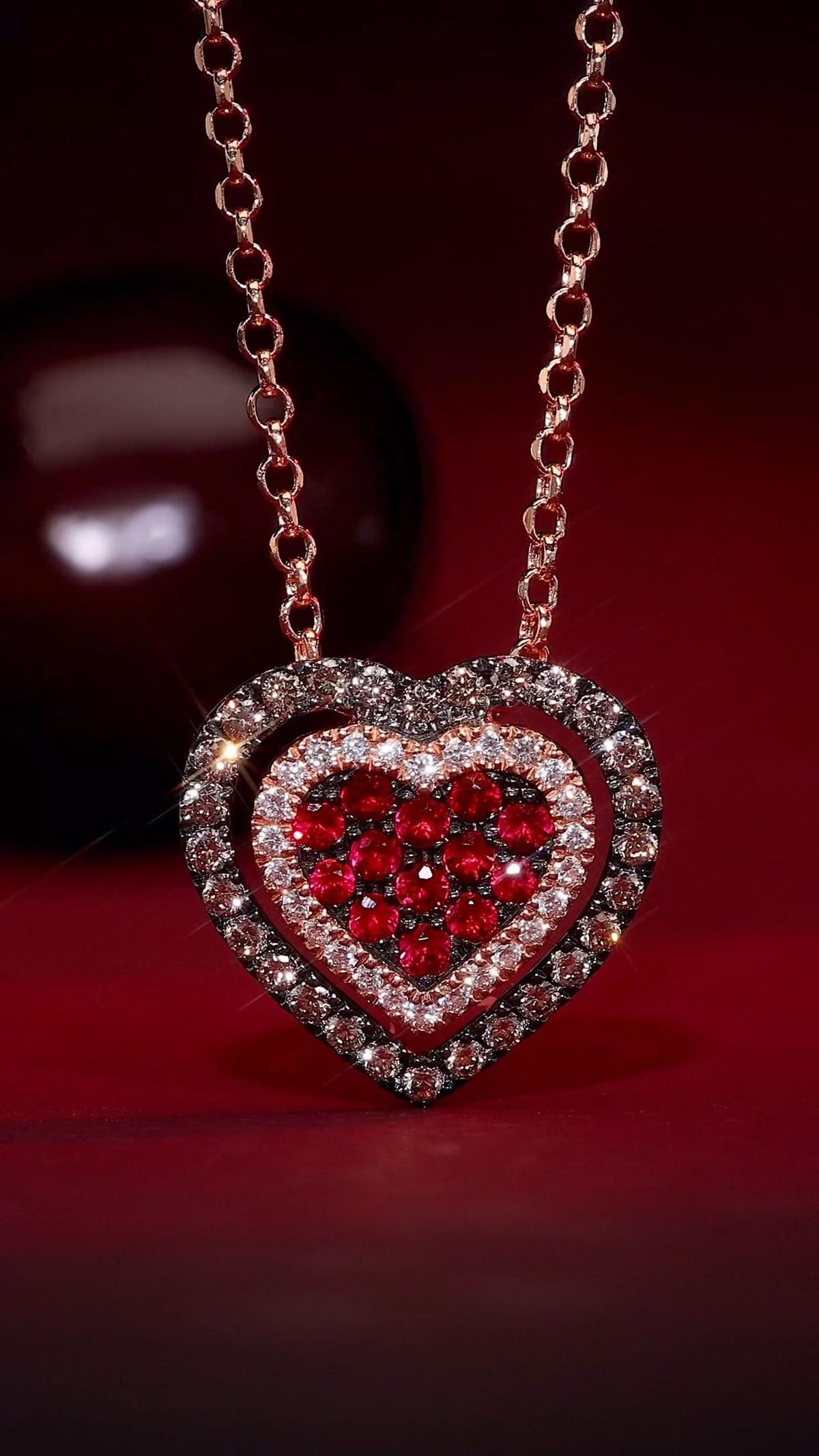 14K-Strawberry-Gold-Pendant-Chocolate-diamonds-1-4-cts.-Vanilla