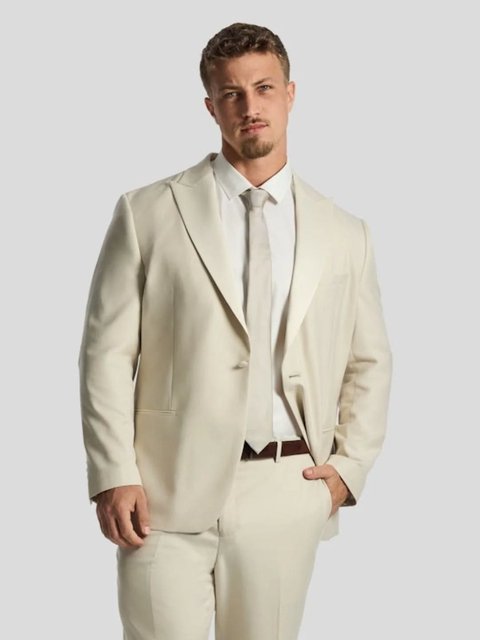 Event Ready | When the occasion calls for sharp, this is where you start.

Full suits now $169.99, Save $70. Limited time only. 

#suitstyle #occasionwear #menswear #plussizefashion #axlandco