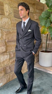 Look your best when it matters the most!

Shop now at connor_clothing and get free shoes with any suit until 9 March.