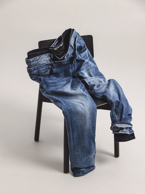 Denim that sits as well as it fits. New styles now online and in selected stores.

Online Exclusive: 30% Off sitewide. Limited time only.

#mensfashion #axlandco #denim #jeans #plussize
