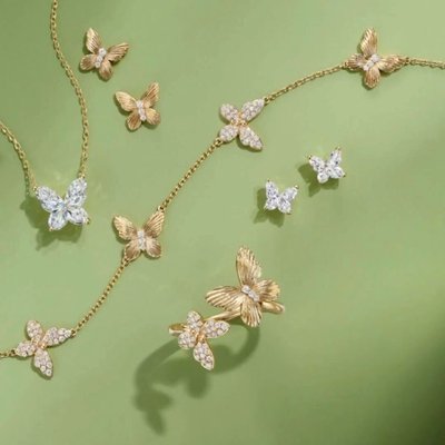 Introducing our latest collection, designed to give you butterflies (the solid gold and diamond kind). Featuring pavé diamonds and custom lab diamonds cut from a single stone, each piece is incredibly special. Catch The Butterfly Collection while you can.