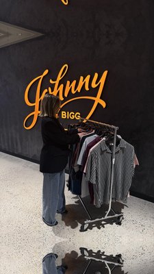 The graphic tees everyone’s adding to cart.

From statement prints to everyday staples, meet the new favourites you'll be reaching for all season long.

#JohnnyBigg #BigandTall #Menswear #GraphicTees #NewArrivals #WearOnRepeat #WearWashRepeat
