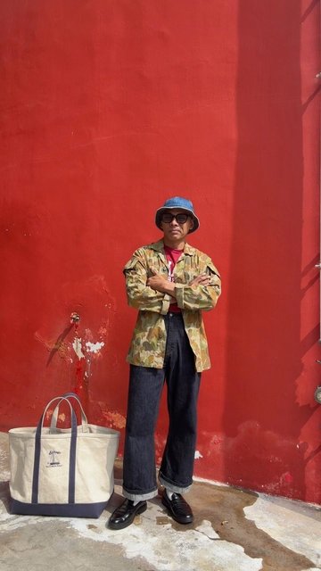 repro Daisy Mae hat…varsity tee…Australian Army jacket..selvedge jeans…tote bag…loafers…

menswear denim outfit style inspiration