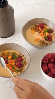 Play Beast ® Blender Mighty 850 Plus in Mocha - video 0 of 1