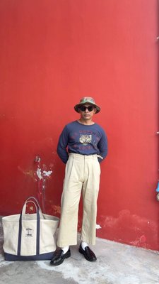GARMS

ERDL boonie hat
thebkcircus tee
arcademen cargo pants 
sebago_world X quakermarine tote bag 
connorasia_ loafers gifted 

menswear outfit style ootd inspiration