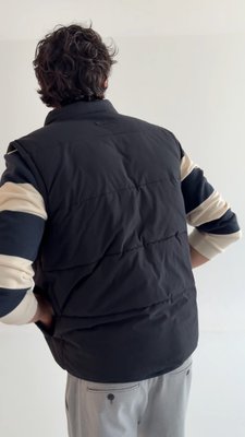 Commitment issues?
Problem solved with our Finn Reversible Vest.
