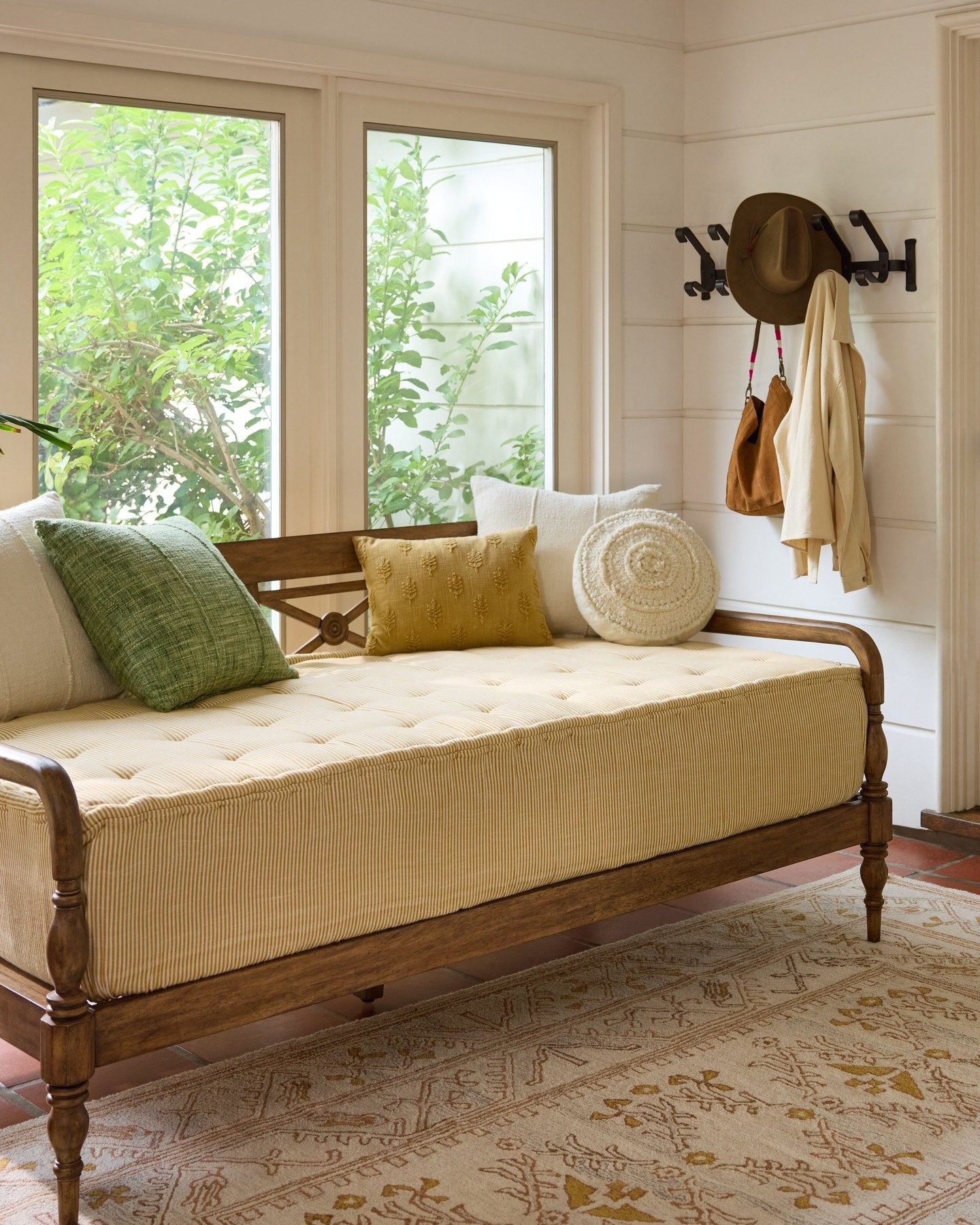 Vera Yellow and Ivory Persian Style Tufted Wool Area Rug - World