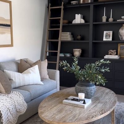 How to Decorate an Oval Coffee Table: Stunning Ideas That Impress